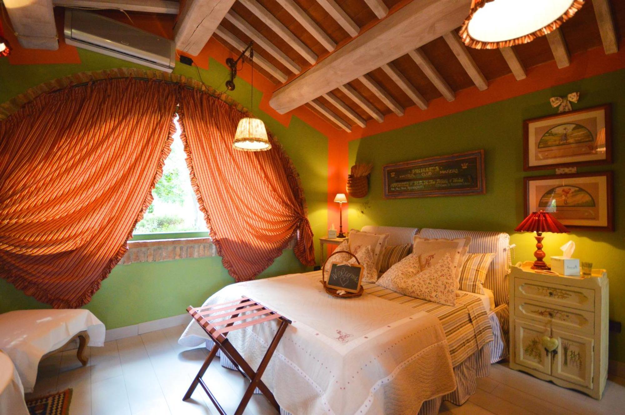 Il Vecchio Milipano Montepulciano Quarto foto